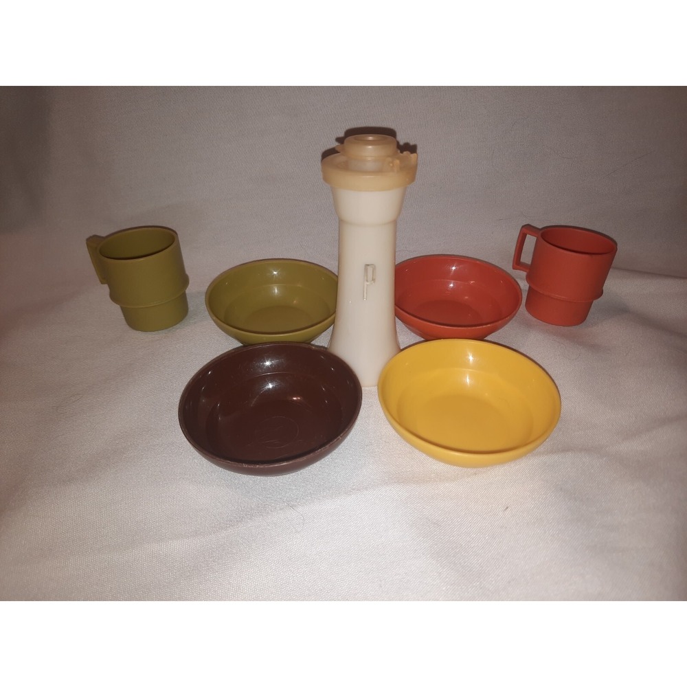 7x Vintage Tupperware Toys pepper shaker 4.5" #831-7 & 4x Bowls 2x Cups